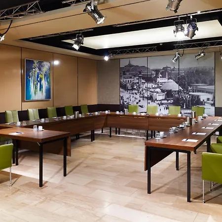 Fletcher Hotel-restaurant De Korenbeurs 마데