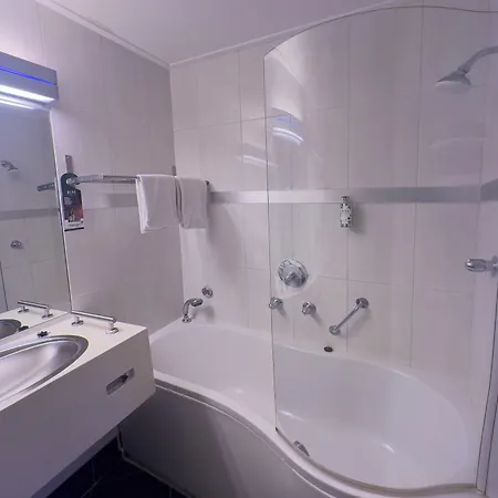 Fletcher Hotel-restaurant De Korenbeurs 4* Made