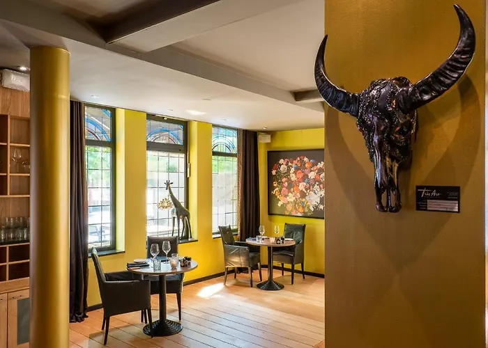 Fletcher Hotel-restaurant De Korenbeurs מלון מאדה