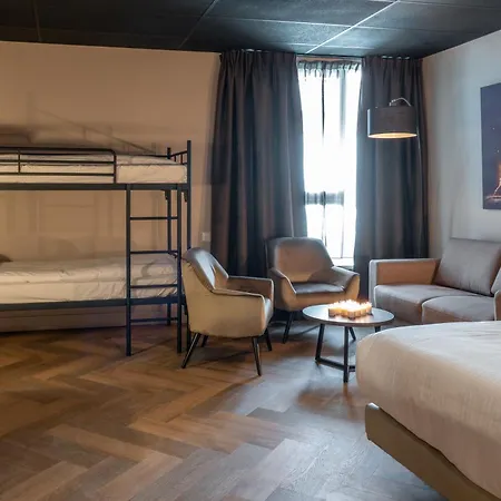 Hotell Fletcher Hotel-restaurant De Korenbeurs 4*