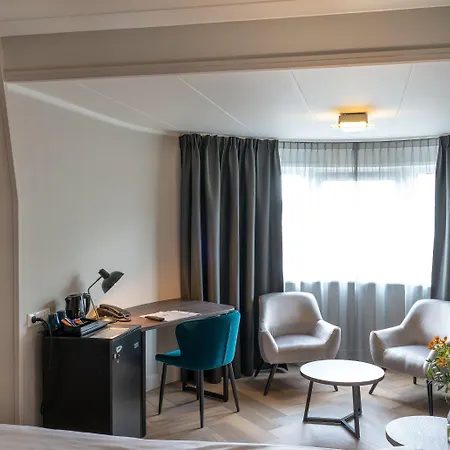 Fletcher Hotel-restaurant De Korenbeurs Hotell 4*