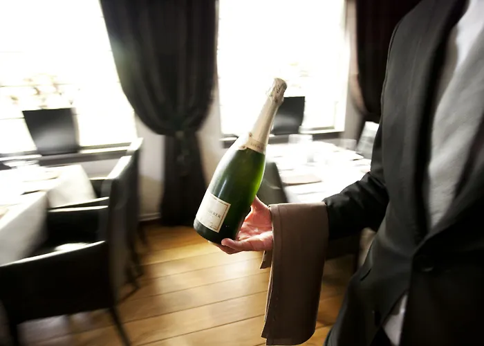 Fletcher Hotel-restaurant De Korenbeurs Hotel 4*