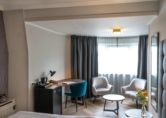 Fletcher Hotel-restaurant De Korenbeurs Hotel 4*